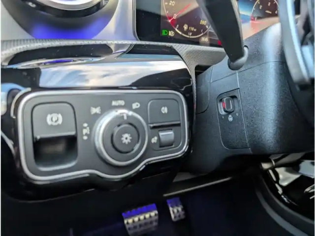 Mercedes Cla 200 d — photo 17