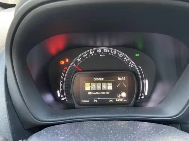 Toyota Aygo 1.0 vvt-i 72 design — photo 14