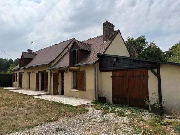 Longère isolée sur deux hectares