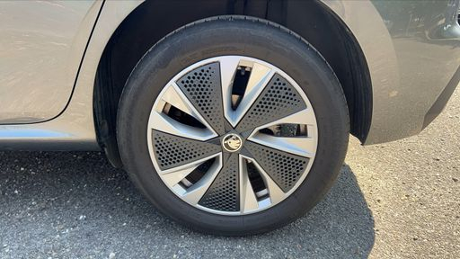 Skoda Kamiq 1.0 TSI 116 DSG7 - Style – 2025 – 23200 km – Essence – Boîte Automatique — photo 5