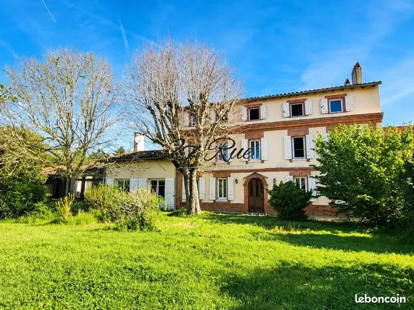 Maison 7 pièces 293 m²