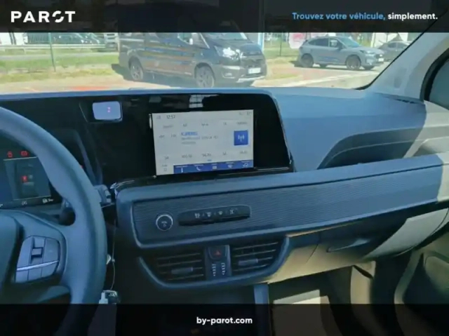 Ford Transit Courier fourgonnette 1.0 ecoboost 100ch cabine approfondie trend — photo 4