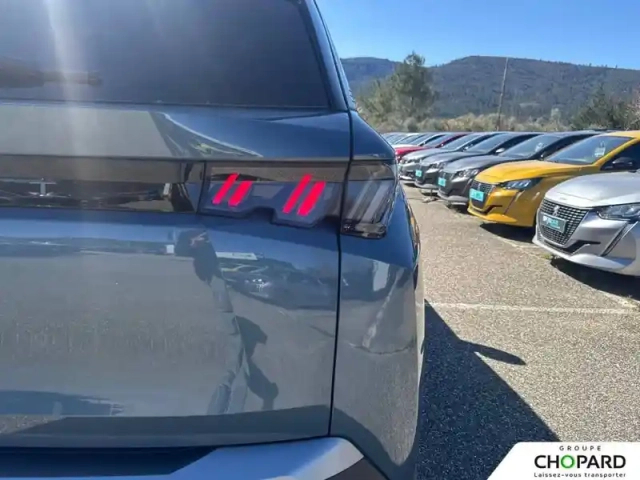 Peugeot 5008 electrique 210 ch 73 kwh — photo 99