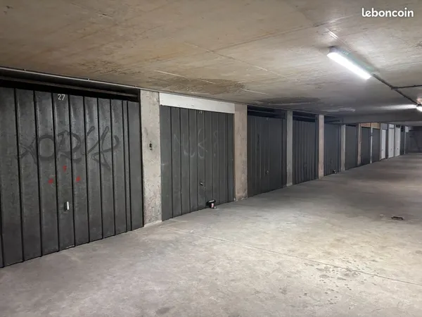 Garage Box Fermé à Vendre - Esplanade, Strasbourg