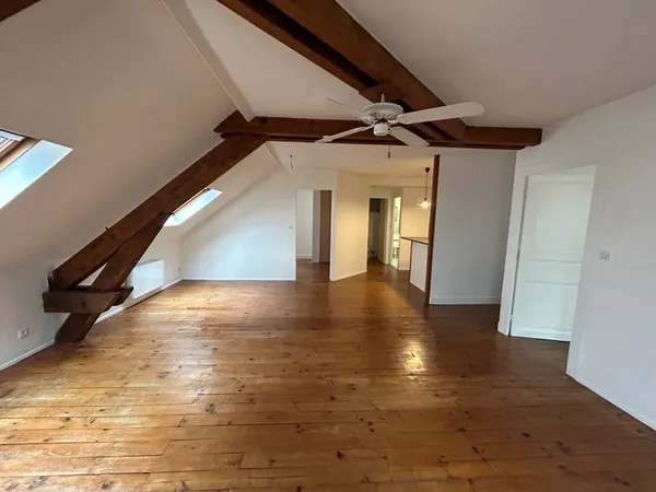 Appartement T3 de 58,79 m2 Rue de Paris, Vichy