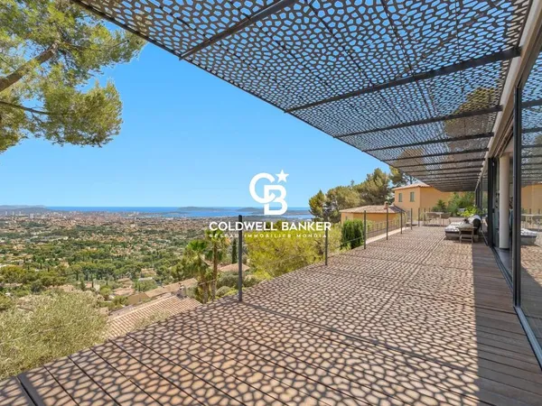 Villa 6 pièces 186 m²