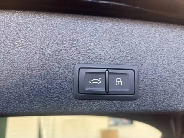 Audi Q2 35 tfsi 150 s tronic 7 — photo 22