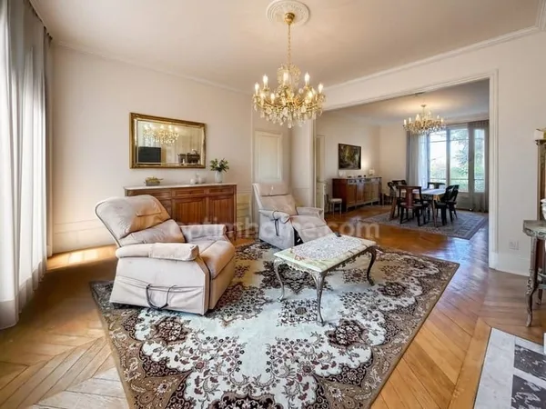PROPRIETE - MAISON BOURGEOISE D'EXCEPTION 10 PIECES - 785 000 EUROS - TERRAIN 2000 m2