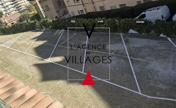 Stationnement Location Grasse   60€