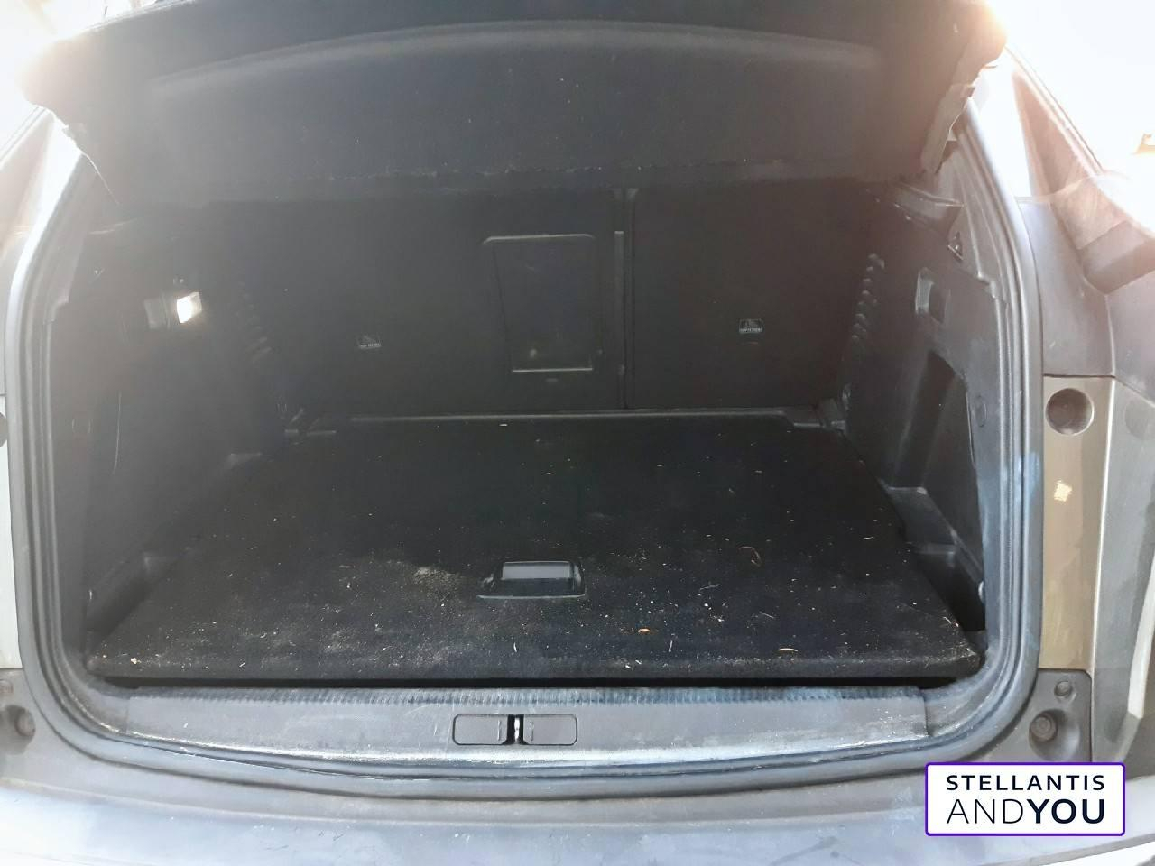 Peugeot 3008 1.2 puretech 130ch s&s eat6 allure — photo 10