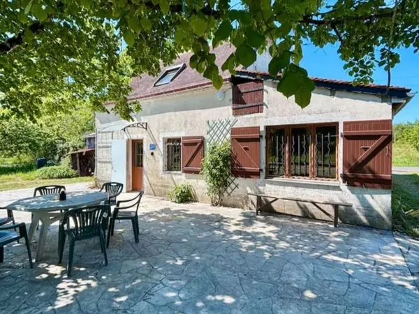 Maison meublée 80m² avec 2 chambres + jardin