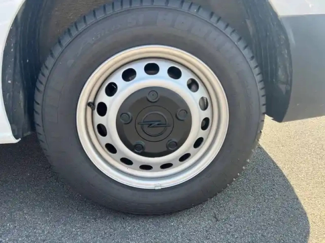 Opel Vivaro fgn taille m bluehdi 120 s&amp;s bvm6 — photo 35