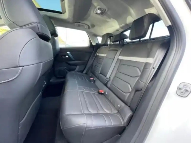 Citroën C4 moteur électrique 136ch (100 kw) shine pack automatique — photo 8