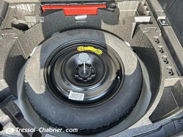 Land Rover Discovery Sport mark iii td4 150ch bva hse — photo 4