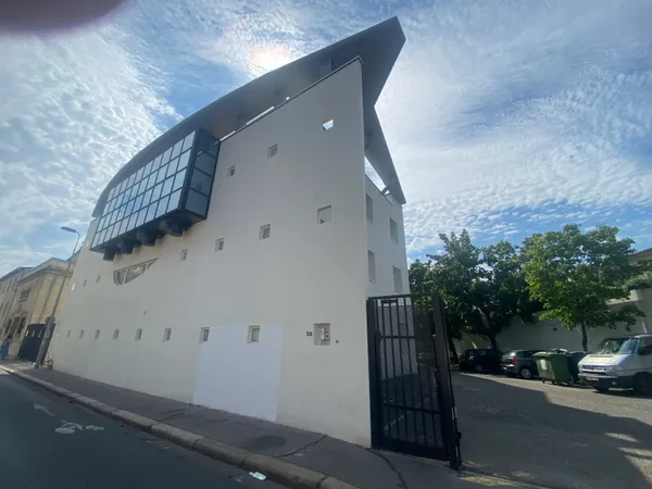 Vends parking sécurisé