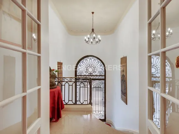 Maison 9 pièces 414 m²