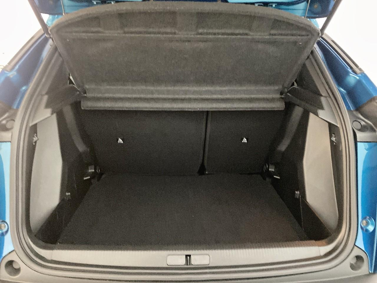 Peugeot 2008 hybrid 145 ch e-dcs6 allure — photo 6