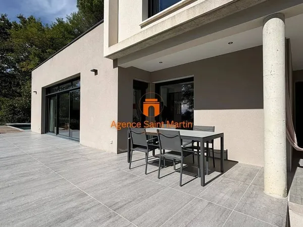 Maison 5 pièces 160 m²