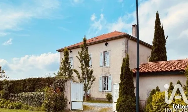Propriété 5 pièces 362 m²