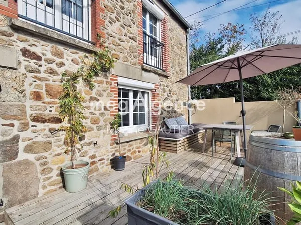 Maison en pierre 5 pièces - 3 chambres - 35350 - Saint-Coulomb