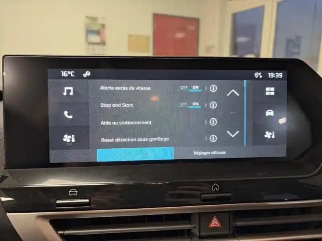 Citroën C4 1.2 puretech 130ch s&amp;s plus automatique — photo 11