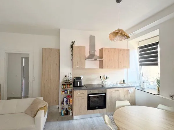 À vendre appartement 64 m2 105000 euros