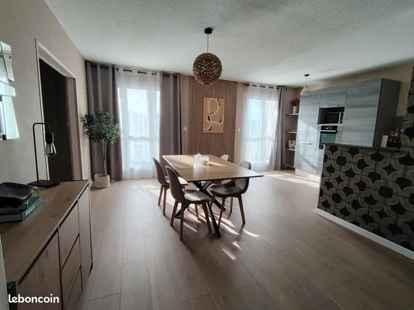 Appartement lumineux F3/F4 avec balcon