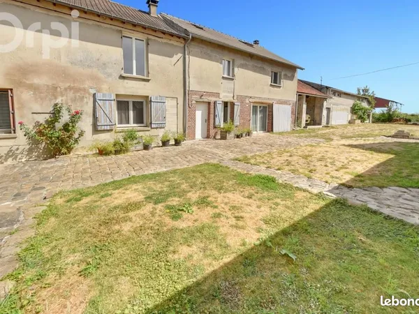 Maison 8 pièces 215 m²