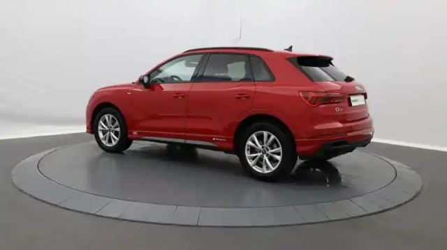 Audi Q3 45 tfsie 245 ch s tronic 6 s line — photo 30