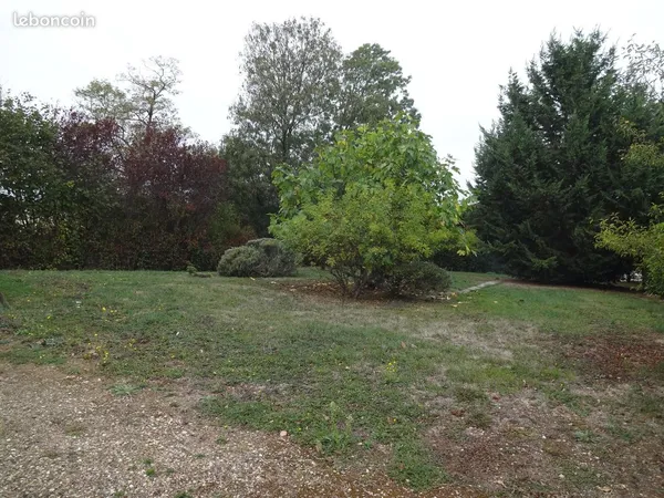Terrain à bâtir 807 m² — Frans (01480) Pret à construire, Viabilisé & Clôturé — CES 50 %
