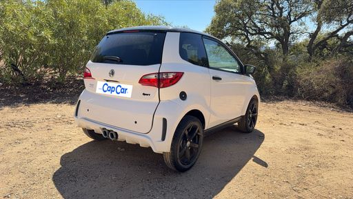 Aixam City 0.5 8 BVA - Sport – 2023 – 24617 km – Diesel – Boîte Automatique — photo 8