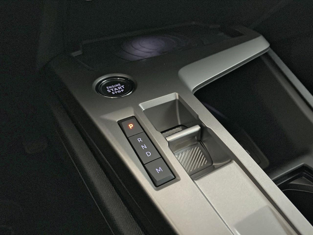 Peugeot 308 sw hybrid 145 e-dcs6 allure — photo 18