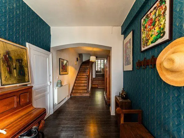 Maison 7 pièces 266 m²
