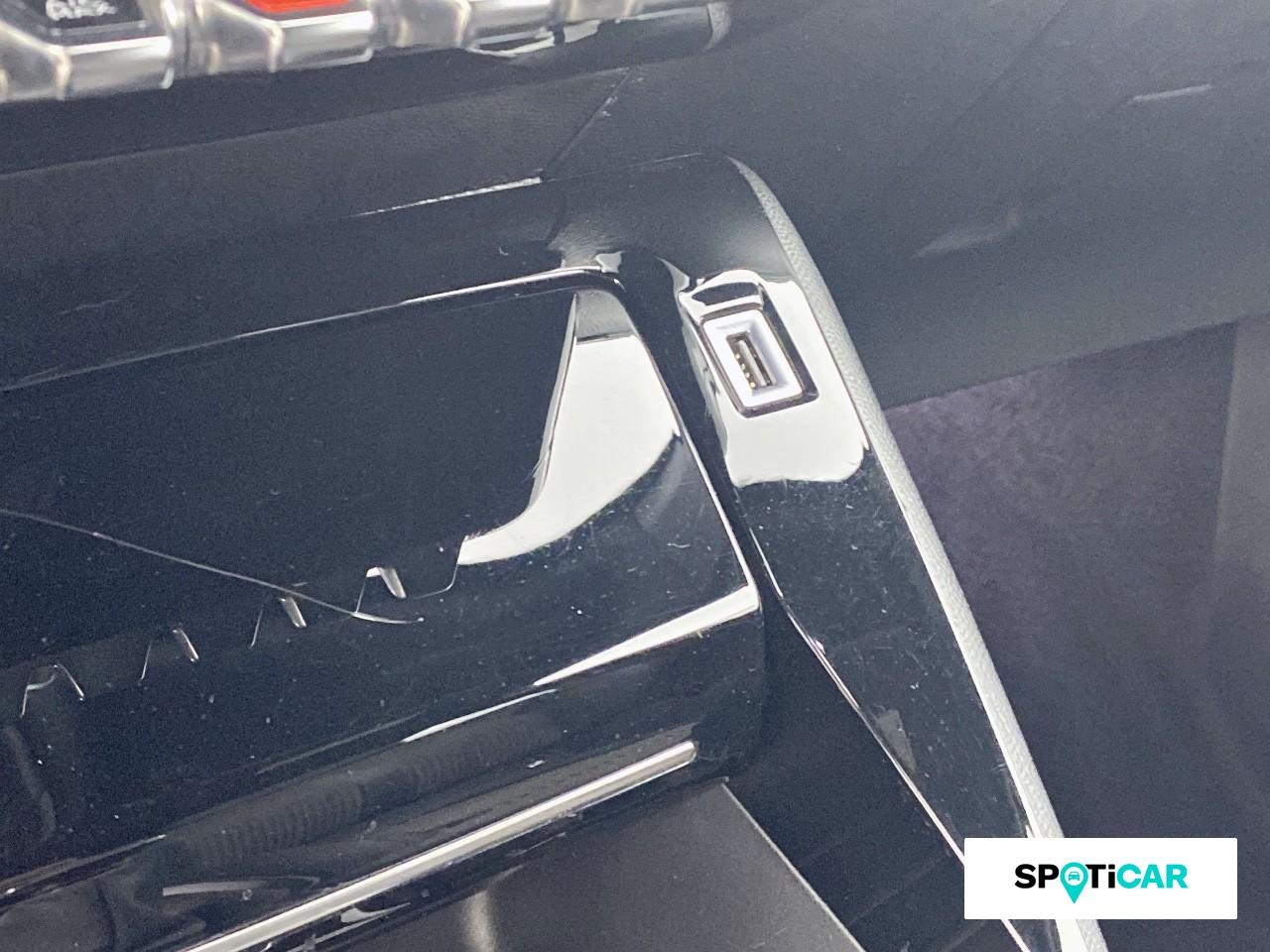 Peugeot 2008 1.2 puretech 130ch s&s gt — photo 16