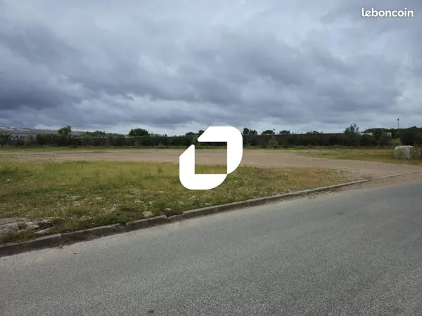 Terrain 10 200 m² La Courneuve