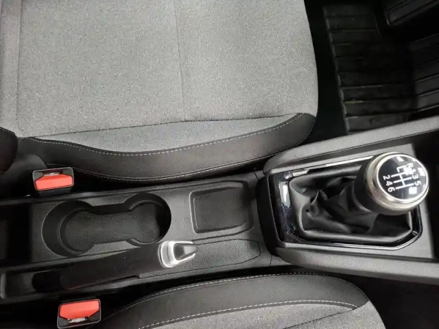 Renault Clio tce 90 — photo 31