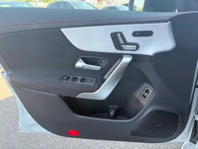 Mercedes Cla 250 e hybrid eq shooting b — photo 17