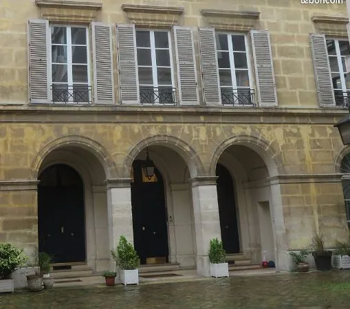 Direct Propriétaire PARIS 9— Bureaux de Standing dans un Hôtel Particulier Idéal professions libéral