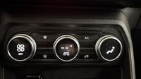 Dacia Sandero 1.0 TCe 90ch Stepway Confort — photo 27