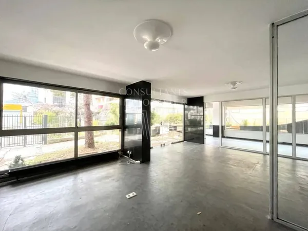 Bureaux 217 m²