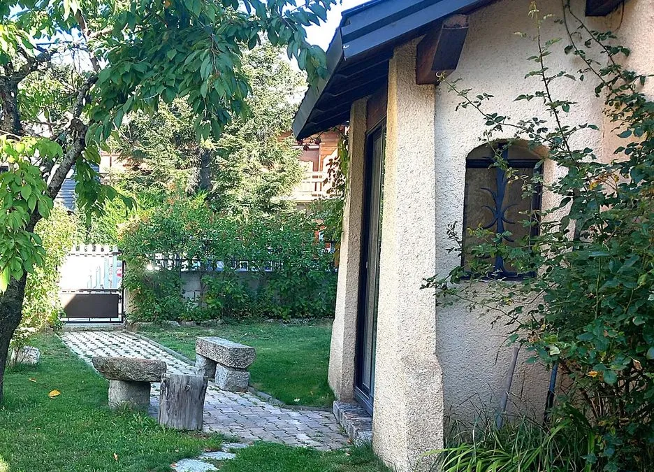 Photo 12