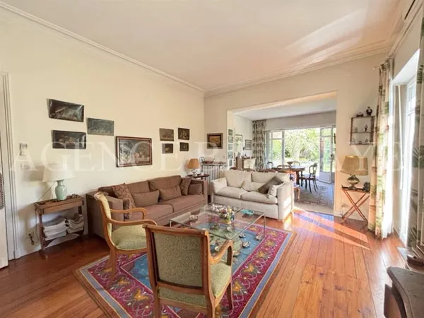 Maison 7 pièces 211 m²