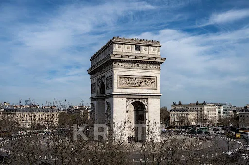 Appartement 10 pièces 530 m²