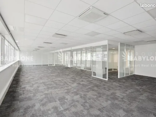 Bureau 580 m²