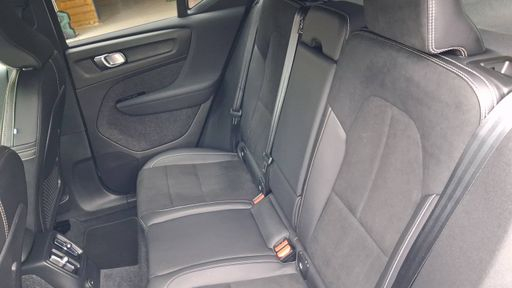 Volvo XC40 1.5 T5 Recharge 180 + 82ch DCT7 - R-Design – 2022 – 82500 km – Hybride rechargeable – Boîte Automatique — photo 34