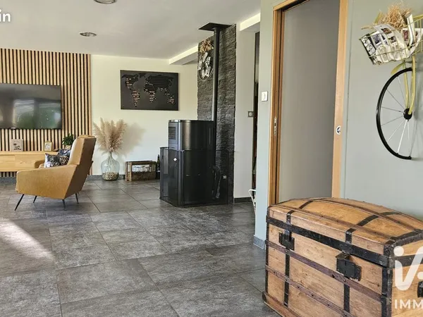 Pavillon 7 pièces 180 m²