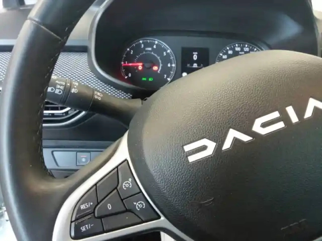 Dacia Sandero tce 90 cvt — photo 28