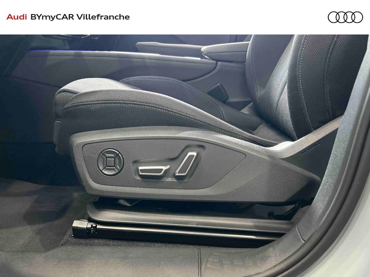 Audi Q3 e-hybrid 272 ch S tronic 6 — photo 16
