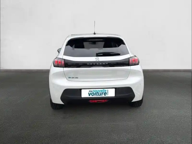 Peugeot 208 electrique 50 kwh 136ch — photo 5