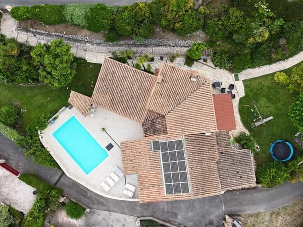 Maison 184 m2 avec piscine et vue